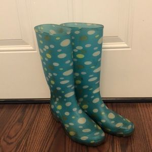 Rain boots